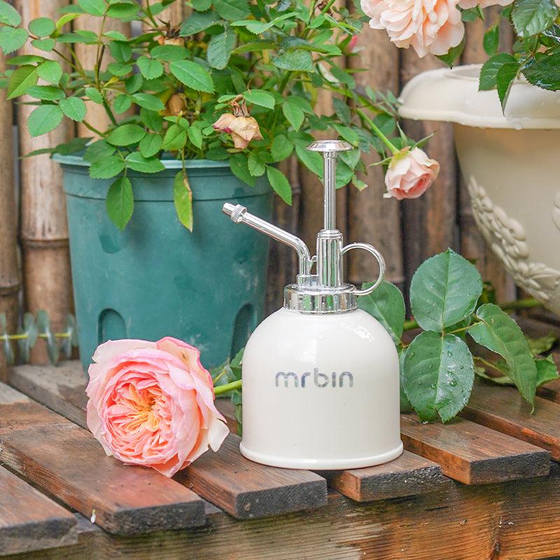 Elegant Vintage - Style Spray Bottle with Fine Mist and Durable Construction - mrbin